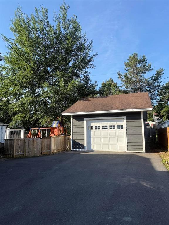 60 CORMACK DRIVE, CLARENVILLE, Newfoundland, Canada A5A 1C6, ,3 BathroomsBathrooms,Residential,For Sale,CORMACK DRIVE,6075