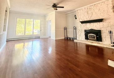 60 CORMACK DRIVE, CLARENVILLE, Newfoundland, Canada A5A 1C6, ,3 BathroomsBathrooms,Residential,For Sale,CORMACK DRIVE,6075