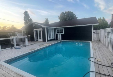 60 CORMACK DRIVE, CLARENVILLE, Newfoundland, Canada A5A 1C6, ,3 BathroomsBathrooms,Residential,For Sale,CORMACK DRIVE,6075