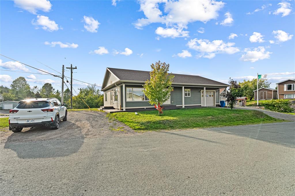 203 MARINE DRIVE, MARYSTOWN, Newfoundland, Canada A0E 2M0, ,2 BathroomsBathrooms,Residential,For Sale,MARINE DRIVE,6077