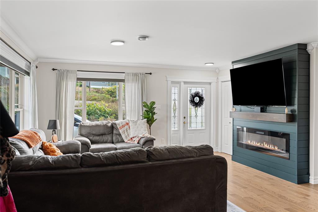 203 MARINE DRIVE, MARYSTOWN, Newfoundland, Canada A0E 2M0, ,2 BathroomsBathrooms,Residential,For Sale,MARINE DRIVE,6077