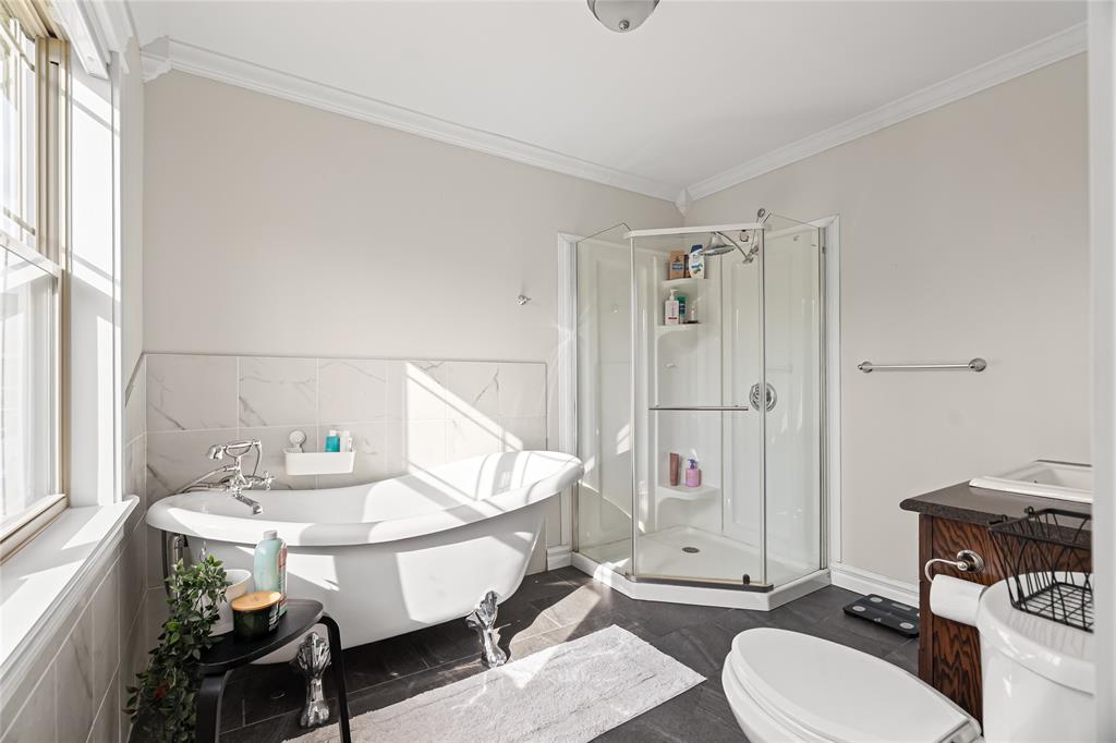 203 MARINE DRIVE, MARYSTOWN, Newfoundland, Canada A0E 2M0, ,2 BathroomsBathrooms,Residential,For Sale,MARINE DRIVE,6077