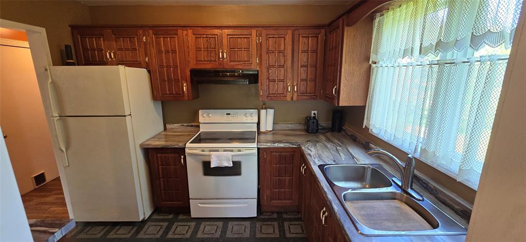 136 WINTERLAND ROAD, BURIN BAY ARM, Newfoundland, Canada A0E 1G0, ,1 BathroomBathrooms,Residential,For Sale,WINTERLAND ROAD,6079