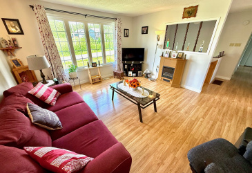 33 OCEANVIEW CRESCENT, BROOKLYN, Newfoundland, Canada A0C 1V0, ,1 BathroomBathrooms,Residential,For Sale,OCEANVIEW CRESCENT,6087