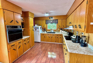 33 OCEANVIEW CRESCENT, BROOKLYN, Newfoundland, Canada A0C 1V0, ,1 BathroomBathrooms,Residential,For Sale,OCEANVIEW CRESCENT,6087