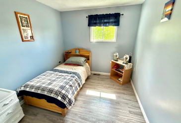 33 OCEANVIEW CRESCENT, BROOKLYN, Newfoundland, Canada A0C 1V0, ,1 BathroomBathrooms,Residential,For Sale,OCEANVIEW CRESCENT,6087