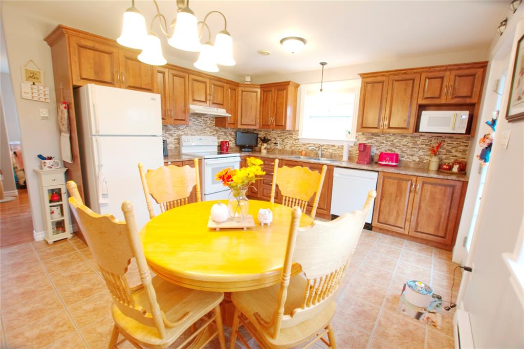 17 BISHOP'S ROAD, BAY ROBERTS, Newfoundland, Canada A0A 1G0, ,1 BathroomBathrooms,Residential,For Sale,BISHOP'S ROAD,6088