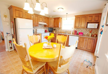 17 BISHOP'S ROAD, BAY ROBERTS, Newfoundland, Canada A0A 1G0, ,1 BathroomBathrooms,Residential,For Sale,BISHOP'S ROAD,6088