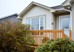 17 BISHOP'S ROAD, BAY ROBERTS, Newfoundland, Canada A0A 1G0, ,1 BathroomBathrooms,Residential,For Sale,BISHOP'S ROAD,6088