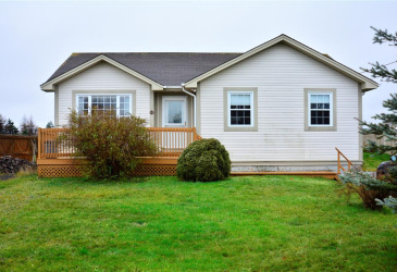 17 BISHOP'S ROAD, BAY ROBERTS, Newfoundland, Canada A0A 1G0, ,1 BathroomBathrooms,Residential,For Sale,BISHOP'S ROAD,6088