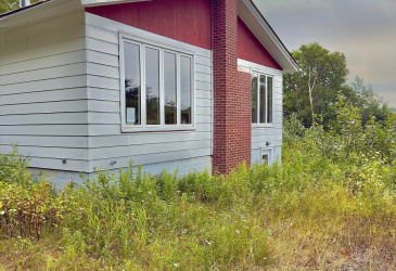 5 OLD MILL ROAD, CLARENVILLE, Newfoundland, Canada A5A 1V2, ,1 BathroomBathrooms,Residential,For Sale,OLD MILL ROAD,6091