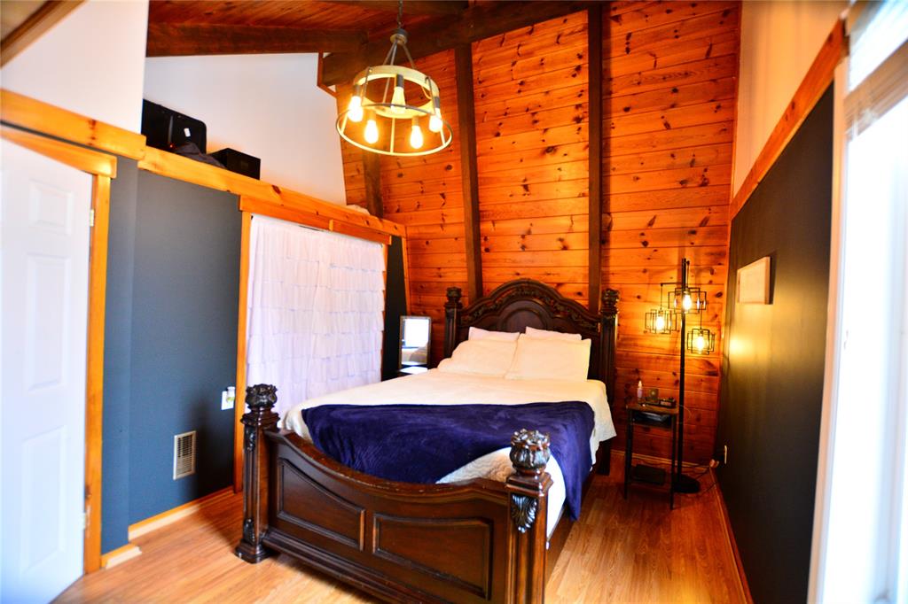 110-114 POINT ROAD, HARBOUR MAIN-CHAPEL'S COVE-LKAEVIEW, Newfoundland, Canada A0A 1V0, ,2 BathroomsBathrooms,Residential,Sale Pending,POINT ROAD,6093