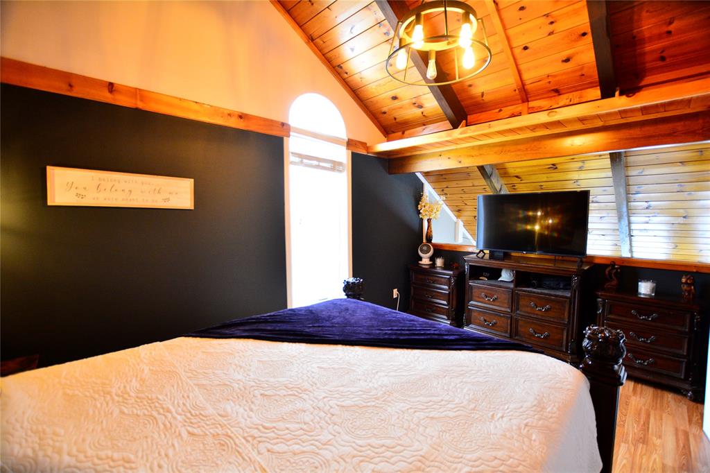 110-114 POINT ROAD, HARBOUR MAIN-CHAPEL'S COVE-LKAEVIEW, Newfoundland, Canada A0A 1V0, ,2 BathroomsBathrooms,Residential,Sale Pending,POINT ROAD,6093