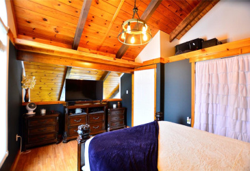 110-114 POINT ROAD, HARBOUR MAIN-CHAPEL'S COVE-LKAEVIEW, Newfoundland, Canada A0A 1V0, ,2 BathroomsBathrooms,Residential,Sale Pending,POINT ROAD,6093