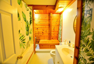 110-114 POINT ROAD, HARBOUR MAIN-CHAPEL'S COVE-LKAEVIEW, Newfoundland, Canada A0A 1V0, ,2 BathroomsBathrooms,Residential,Sale Pending,POINT ROAD,6093