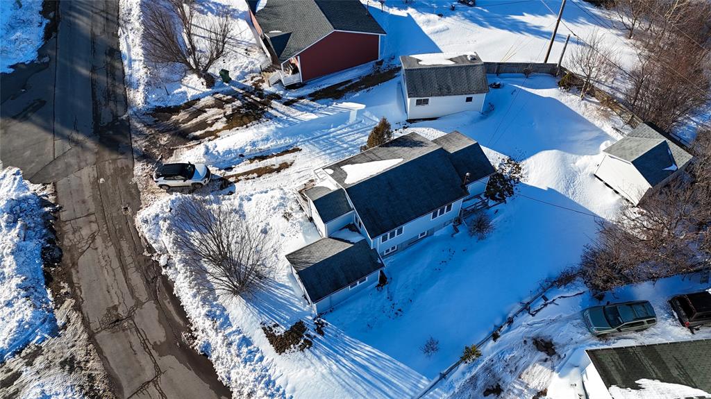 8 E GREENWOOD STREET, MARYSTOWN, Newfoundland, Canada A0E 2M0, ,2 BathroomsBathrooms,Residential,For Sale,GREENWOOD STREET,6097