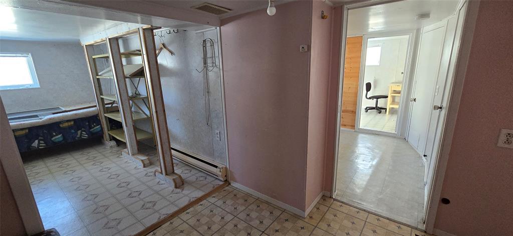 8 E GREENWOOD STREET, MARYSTOWN, Newfoundland, Canada A0E 2M0, ,2 BathroomsBathrooms,Residential,For Sale,GREENWOOD STREET,6097