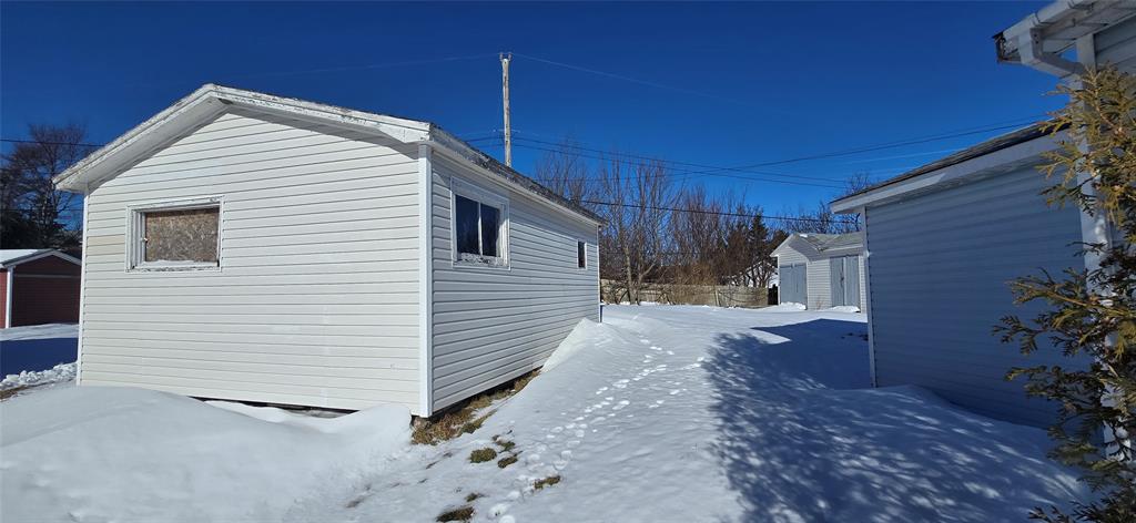 8 E GREENWOOD STREET, MARYSTOWN, Newfoundland, Canada A0E 2M0, ,2 BathroomsBathrooms,Residential,For Sale,GREENWOOD STREET,6097