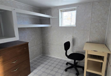 8 E GREENWOOD STREET, MARYSTOWN, Newfoundland, Canada A0E 2M0, ,2 BathroomsBathrooms,Residential,For Sale,GREENWOOD STREET,6097