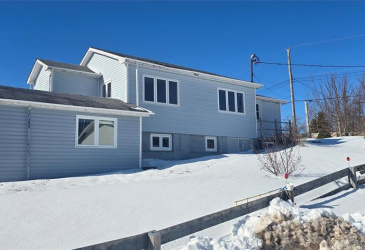 8 E GREENWOOD STREET, MARYSTOWN, Newfoundland, Canada A0E 2M0, ,2 BathroomsBathrooms,Residential,For Sale,GREENWOOD STREET,6097 8 E GREENWOOD STREET, MARYSTOWN, Newfoundland, Canada A0E 2M0, ,2 BathroomsBathrooms,Residential,For Sale,GREENWOOD STREET,6097