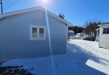 8 E GREENWOOD STREET, MARYSTOWN, Newfoundland, Canada A0E 2M0, ,2 BathroomsBathrooms,Residential,For Sale,GREENWOOD STREET,6097 8 E GREENWOOD STREET, MARYSTOWN, Newfoundland, Canada A0E 2M0, ,2 BathroomsBathrooms,Residential,For Sale,GREENWOOD STREET,6097