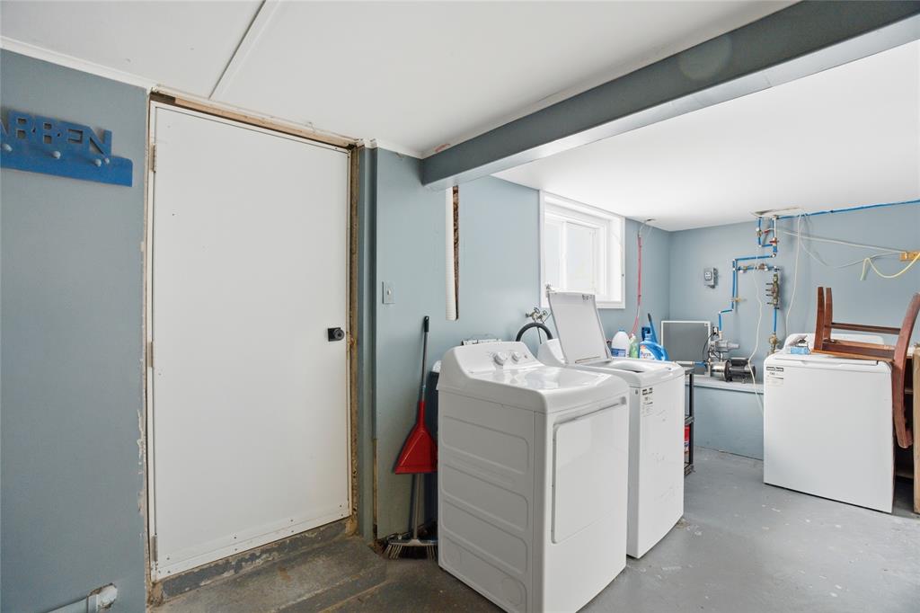 214-216 CRESTON BOULEVARD, MARYSTOWN, Newfoundland, Canada A0E 1K0, ,2 BathroomsBathrooms,Residential,For Sale,CRESTON BOULEVARD,6098