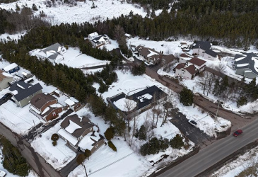 214-216 CRESTON BOULEVARD, MARYSTOWN, Newfoundland, Canada A0E 1K0, ,2 BathroomsBathrooms,Residential,For Sale,CRESTON BOULEVARD,6098