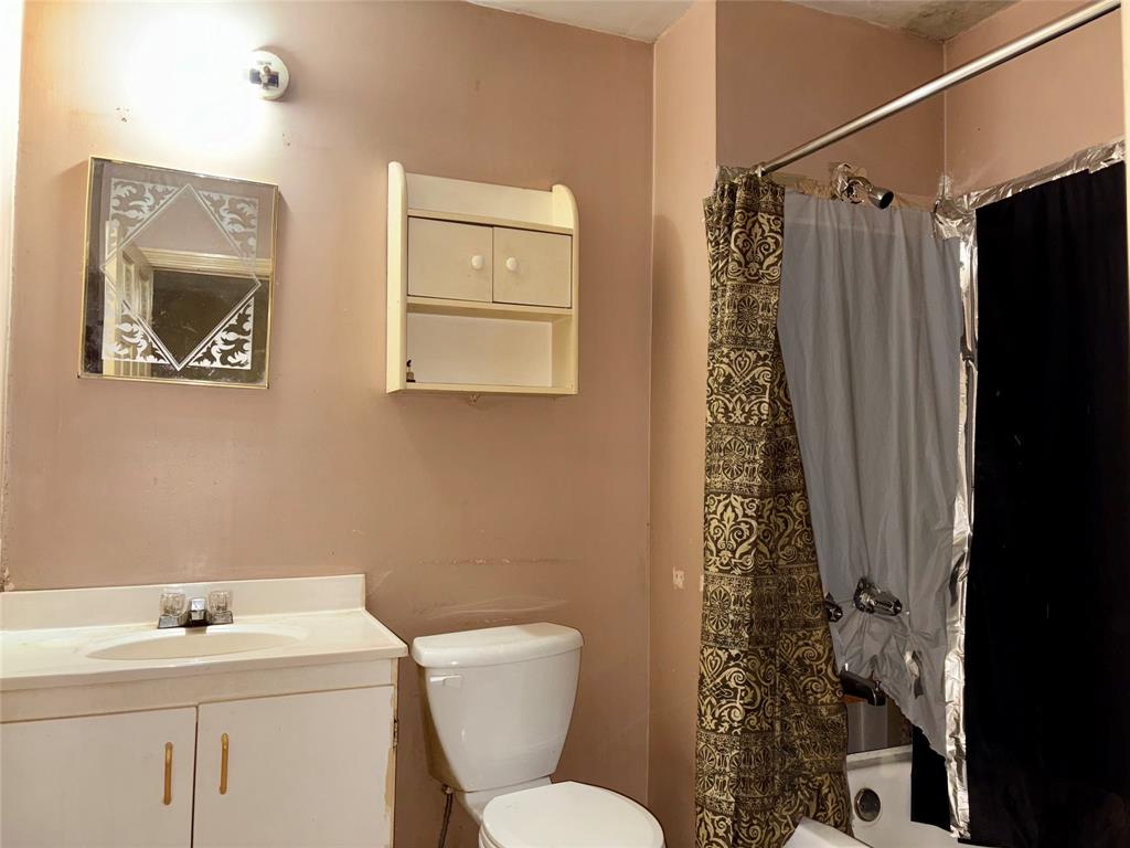 97 MARKLAND ROAD, MARKLAND, Newfoundland, Canada A0B 2K0, ,2 BathroomsBathrooms,Residential,Sale Pending,MARKLAND ROAD,6100