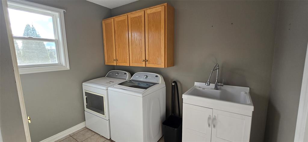 883 VILLE MARIE DRIVE, MARYSTOWN, Newfoundland, Canada A0E 2M0, ,2 BathroomsBathrooms,Residential,For Sale,VILLE MARIE DRIVE,6101