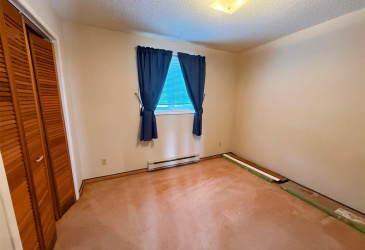 3 THORBURN PLACE, CLARENVILLE, Newfoundland, Canada A5A 1Z1, ,2 BathroomsBathrooms,Residential,Sale Pending,THORBURN PLACE,6102