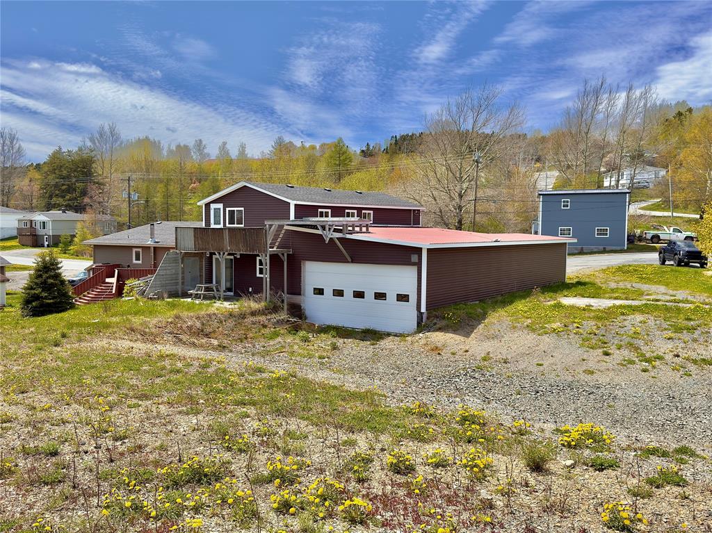 111 MARINE DRIVE, CLARENVILLE, Newfoundland, Canada A5A 1M6, ,2 BathroomsBathrooms,Residential,For Sale,MARINE DRIVE,6103
