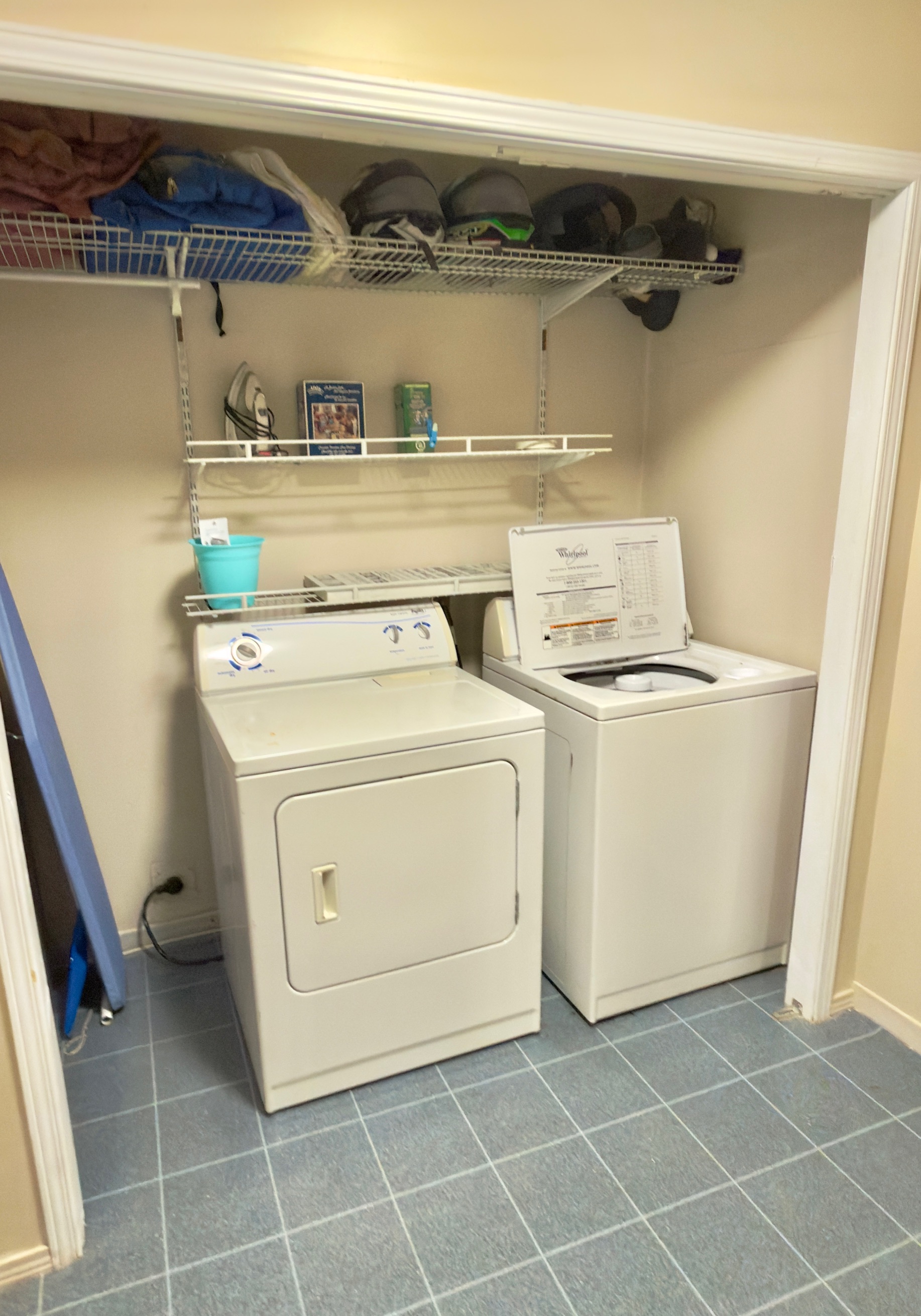 111 MARINE DRIVE, CLARENVILLE, Newfoundland, Canada A5A 1M6, ,2 BathroomsBathrooms,Residential,For Sale,MARINE DRIVE,6103