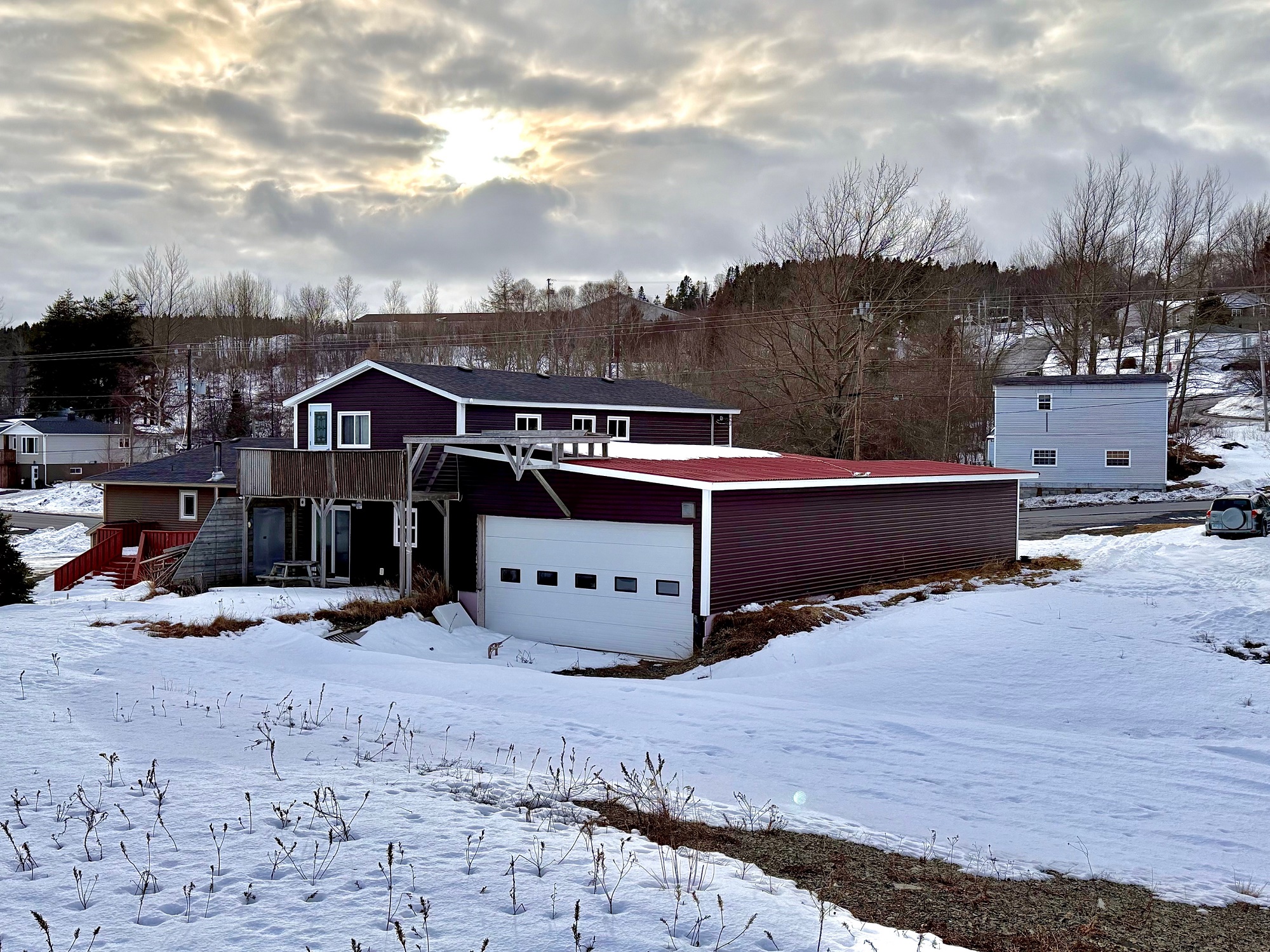 111 MARINE DRIVE, CLARENVILLE, Newfoundland, Canada A5A 1M6, ,2 BathroomsBathrooms,Residential,For Sale,MARINE DRIVE,6103