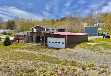111 MARINE DRIVE, CLARENVILLE, Newfoundland, Canada A5A 1M6, ,2 BathroomsBathrooms,Residential,For Sale,MARINE DRIVE,6103