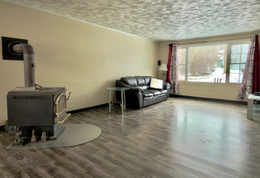 111 MARINE DRIVE, CLARENVILLE, Newfoundland, Canada A5A 1M6, ,2 BathroomsBathrooms,Residential,For Sale,MARINE DRIVE,6103