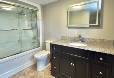 111 MARINE DRIVE, CLARENVILLE, Newfoundland, Canada A5A 1M6, ,2 BathroomsBathrooms,Residential,For Sale,MARINE DRIVE,6103