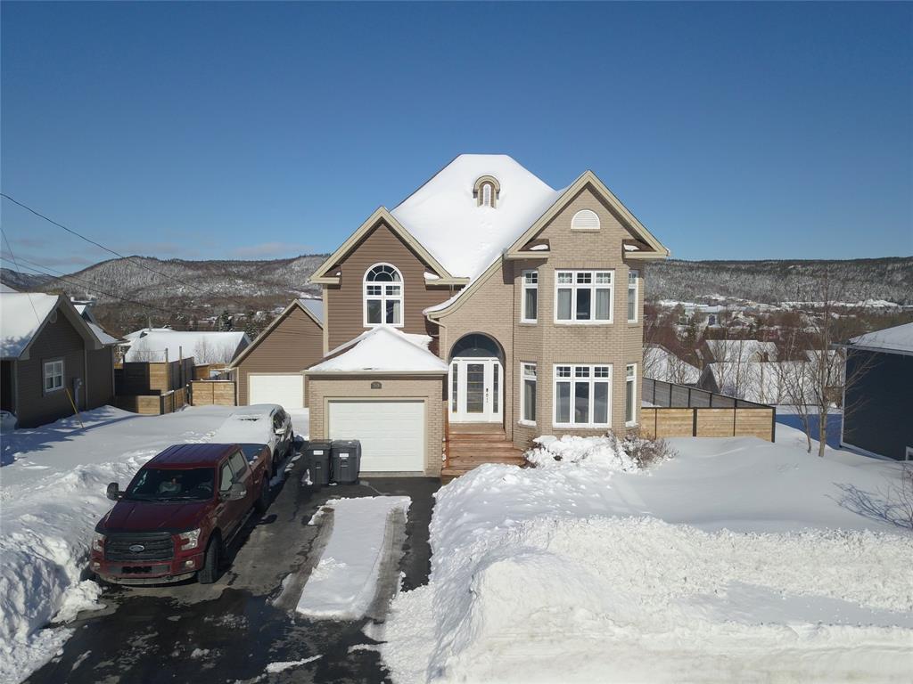 30 CLEARWATER DRIVE, CLARENVILLE, Newfoundland, Canada A5A 4P6, ,2 BathroomsBathrooms,Residential,Sale Pending,CLEARWATER DRIVE,6105