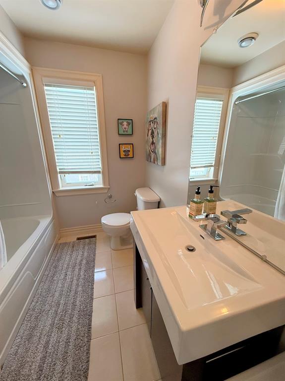 30 CLEARWATER DRIVE, CLARENVILLE, Newfoundland, Canada A5A 4P6, ,2 BathroomsBathrooms,Residential,Sale Pending,CLEARWATER DRIVE,6105