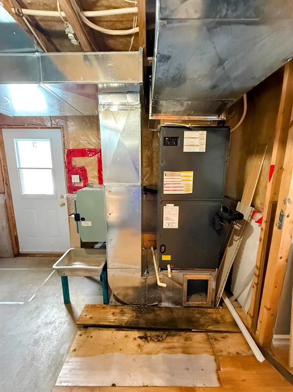 30 CLEARWATER DRIVE, CLARENVILLE, Newfoundland, Canada A5A 4P6, ,2 BathroomsBathrooms,Residential,Sale Pending,CLEARWATER DRIVE,6105