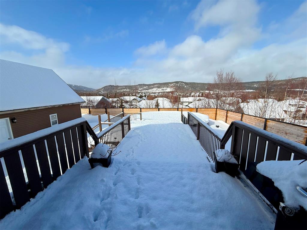 30 CLEARWATER DRIVE, CLARENVILLE, Newfoundland, Canada A5A 4P6, ,2 BathroomsBathrooms,Residential,Sale Pending,CLEARWATER DRIVE,6105