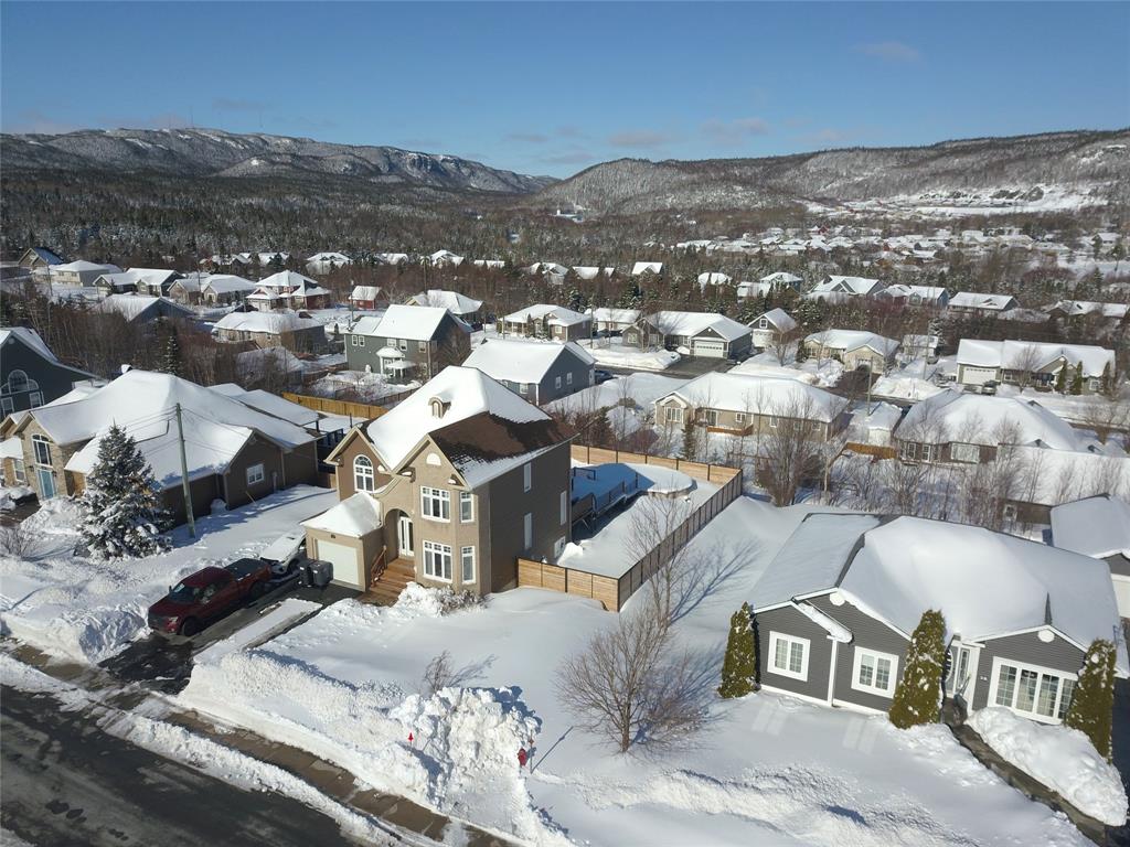 30 CLEARWATER DRIVE, CLARENVILLE, Newfoundland, Canada A5A 4P6, ,2 BathroomsBathrooms,Residential,Sale Pending,CLEARWATER DRIVE,6105