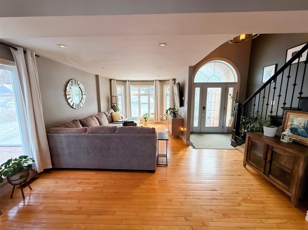 30 CLEARWATER DRIVE, CLARENVILLE, Newfoundland, Canada A5A 4P6, ,2 BathroomsBathrooms,Residential,Sale Pending,CLEARWATER DRIVE,6105