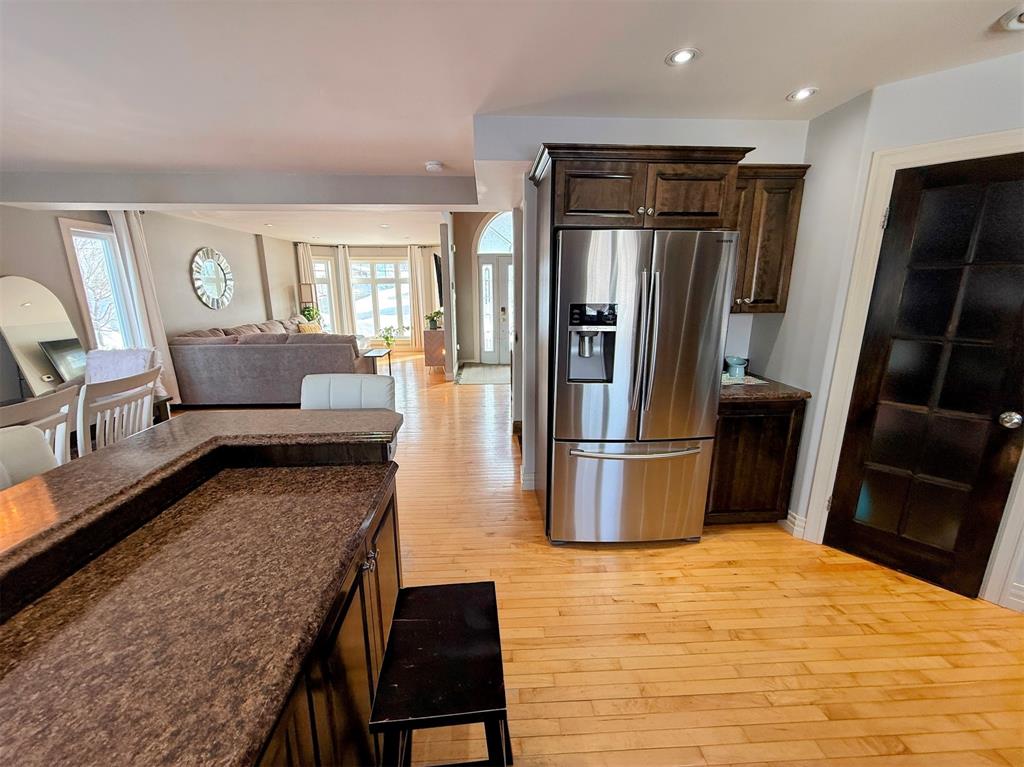 30 CLEARWATER DRIVE, CLARENVILLE, Newfoundland, Canada A5A 4P6, ,2 BathroomsBathrooms,Residential,Sale Pending,CLEARWATER DRIVE,6105