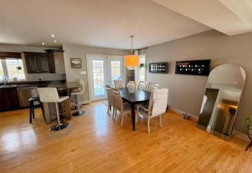 30 CLEARWATER DRIVE, CLARENVILLE, Newfoundland, Canada A5A 4P6, ,2 BathroomsBathrooms,Residential,Sale Pending,CLEARWATER DRIVE,6105