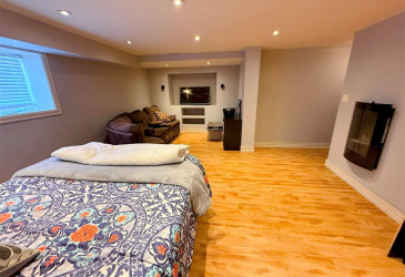 30 CLEARWATER DRIVE, CLARENVILLE, Newfoundland, Canada A5A 4P6, ,2 BathroomsBathrooms,Residential,Sale Pending,CLEARWATER DRIVE,6105