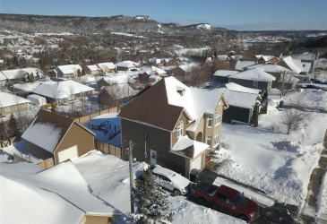 30 CLEARWATER DRIVE, CLARENVILLE, Newfoundland, Canada A5A 4P6, ,2 BathroomsBathrooms,Residential,Sale Pending,CLEARWATER DRIVE,6105