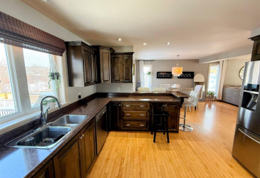 30 CLEARWATER DRIVE, CLARENVILLE, Newfoundland, Canada A5A 4P6, ,2 BathroomsBathrooms,Residential,Sale Pending,CLEARWATER DRIVE,6105