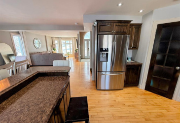 30 CLEARWATER DRIVE, CLARENVILLE, Newfoundland, Canada A5A 4P6, ,2 BathroomsBathrooms,Residential,Sale Pending,CLEARWATER DRIVE,6105