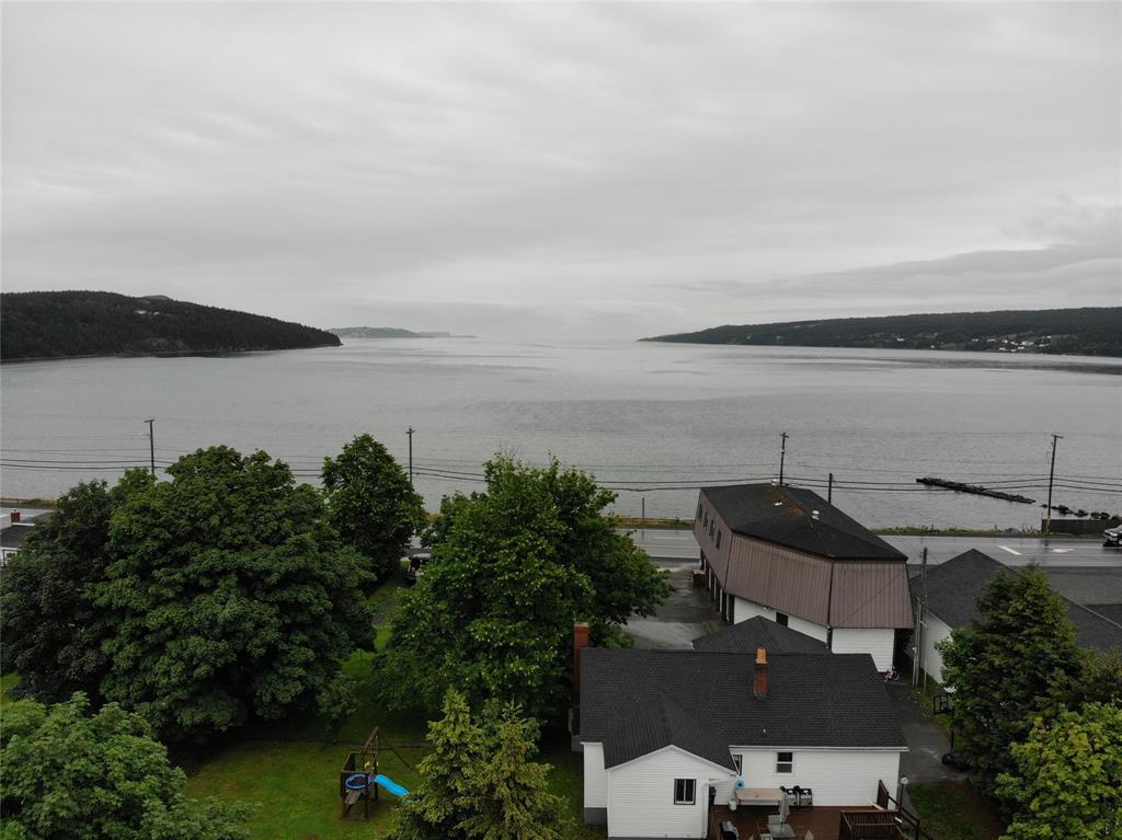 109 CONCEPTION BAY HIGHWAY, CLARKE'S BEACH, Newfoundland, Canada A0A 1W0, ,1 BathroomBathrooms,Mixed,For Sale,CONCEPTION BAY HIGHWAY,6108