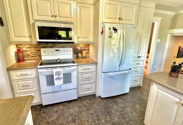 38 GOOBIES ROAD N, GOOBIES NORTH, Newfoundland, Canada A0B 2N0, ,1 BathroomBathrooms,Residential,For Sale,GOOBIES ROAD N,6115